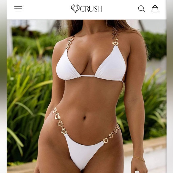 Bikini Crush Swimwear Queen of Hearts set - Picture 2 of 11